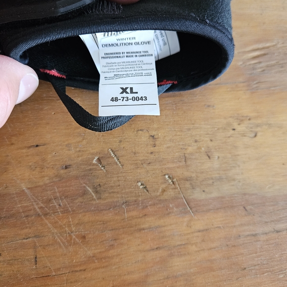 Milwaukee Work Gloves New Without Tags - Picture 3 of 4